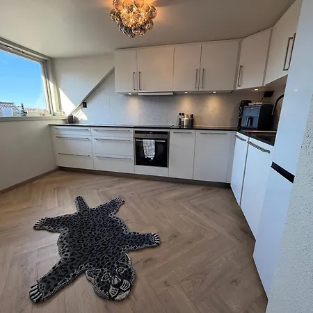 Penthouse In The Heart Of With Beautiful Private Rooftop * Bergen